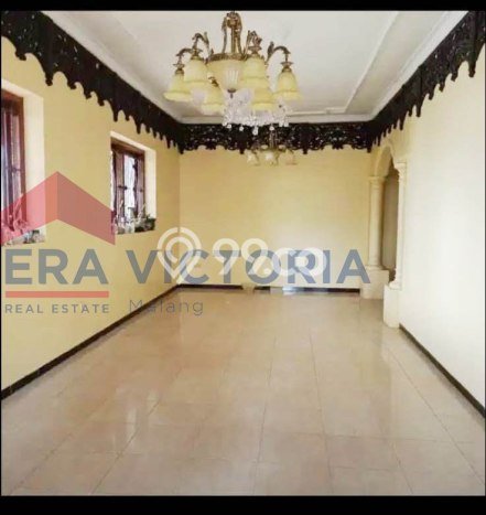 Rumah Modern 6 KT LT 304m2 di Rampal Celaket Rumah Modern 6 KT LT 304m2 di Rampal Celaket