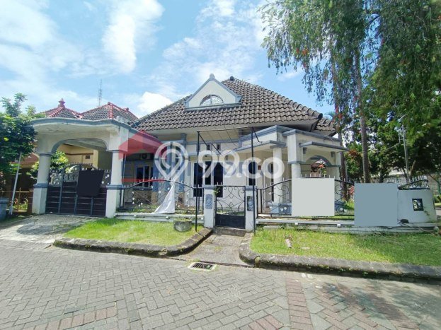 Rumah Elit Modern Tanpa Renovasi di Malang Kota Malang Rumah Elit Modern Tanpa Renovasi di Malang Kota Malang