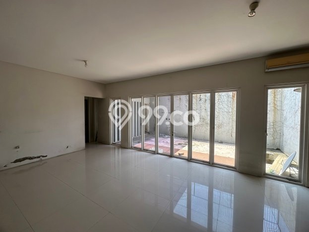 Disewakan segera rumah minimalis lokasi strategis 5 Kamar di Wiyung, Surabaya Disewakan segera rumah minimalis lokasi strategis 5 Kamar di Wiyung, Surabaya