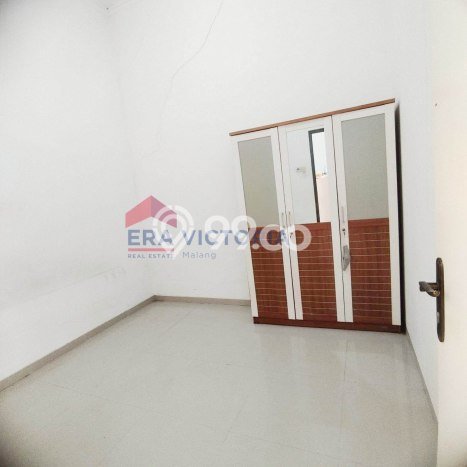Disewakan! Rumah 2 Kamar Tidur &
1 Kamar Mandi di Tunggulwulung, Malang Disewakan! Rumah 2 Kamar Tidur &
1 Kamar Mandi di Tunggulwulung, Malang