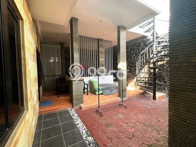 Lokasi terbaik! Rumah siap pakai disewakan di Karangploso LB 150m2 Lokasi terbaik! Rumah siap pakai disewakan di Karangploso LB 150m2