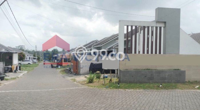 Rumah Minimalis Dijual di Kepanjen 2 Kamar dengan LT 74m2 Rumah Minimalis Dijual di Kepanjen 2 Kamar dengan LT 74m2