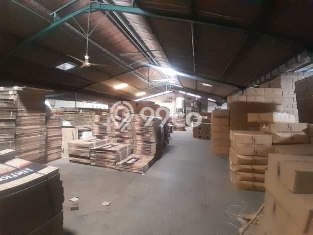 Unit Gudang Dijual di Jakarta Utara LT 1258m2 & LB 1258m2 Unit Gudang Dijual di Jakarta Utara LT 1258m2 & LB 1258m2