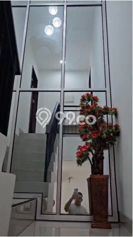 Ready to Use! Luxury House LT 75m2 Desain Elegan di Pantai Indah Kapuk 2 Ready to Use! Luxury House LT 75m2 Desain Elegan di Pantai Indah Kapuk 2