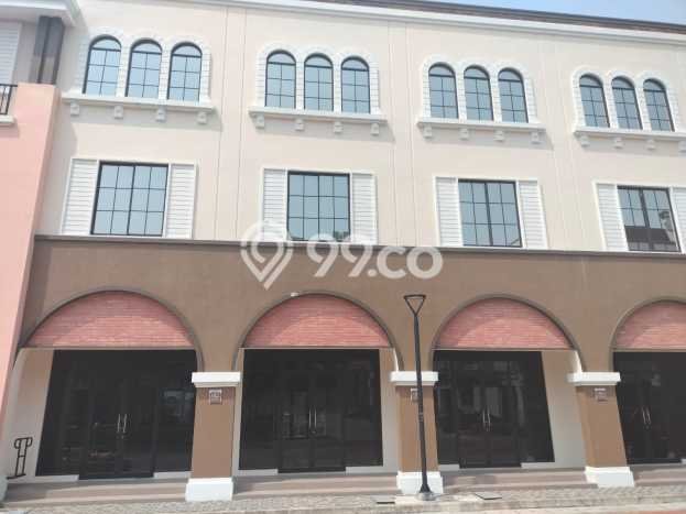 FOR RENT! Ruko di Pantai Indah Kapuk 2 Cocok untuk Bisnis 202m2 FOR RENT! Ruko di Pantai Indah Kapuk 2 Cocok untuk Bisnis 202m2