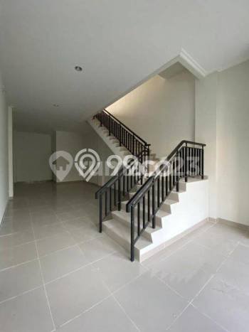 Disewakan Ruko di Kawasan Ramai Golf Island Luas 270m2 Disewakan Ruko di Kawasan Ramai Golf Island Luas 270m2