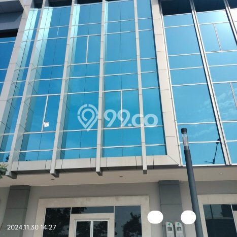 Unit Ruko Dijual di Jakarta Utara LT 144m2 & LB 400m2 Unit Ruko Dijual di Jakarta Utara LT 144m2 & LB 400m2