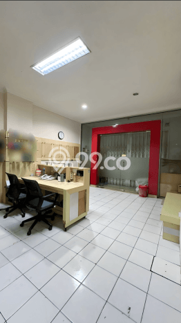 Ruko Dijual di Jakarta Barat LT 67m2 & LB 270m2 Lokasi Terbaik! Ruko Dijual di Jakarta Barat LT 67m2 & LB 270m2 Lokasi Terbaik!