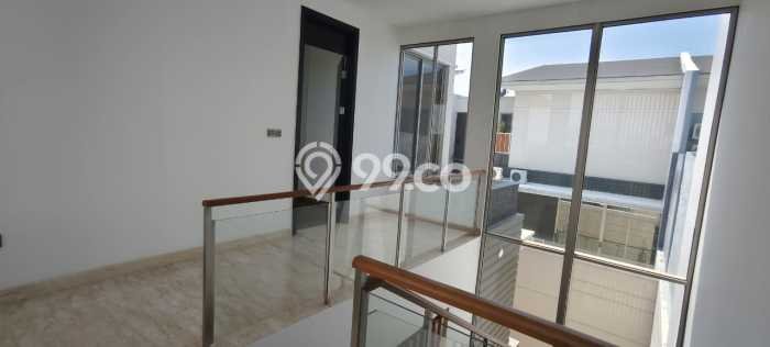 Rumah Luxury Modern Siap Huni di Golf Island Jakarta Utara Rumah Luxury Modern Siap Huni di Golf Island Jakarta Utara