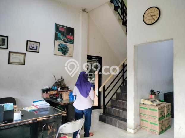Gudang Bagus Dijual LB 1000m2 Lokasi Strategis Jakarta Barat Area Cocok untuk Berbisnis Gudang Bagus Dijual LB 1000m2 Lokasi Strategis Jakarta Barat Area Cocok untuk Berbisnis