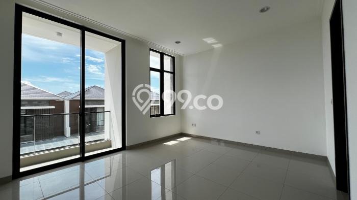 Rumah kawasan Pantai Indah Kapuk 2, Dekat Fasilitas, 4 KM, LT 250m² LB 330m² Rumah kawasan Pantai Indah Kapuk 2, Dekat Fasilitas, 4 KM, LT 250m² LB 330m²