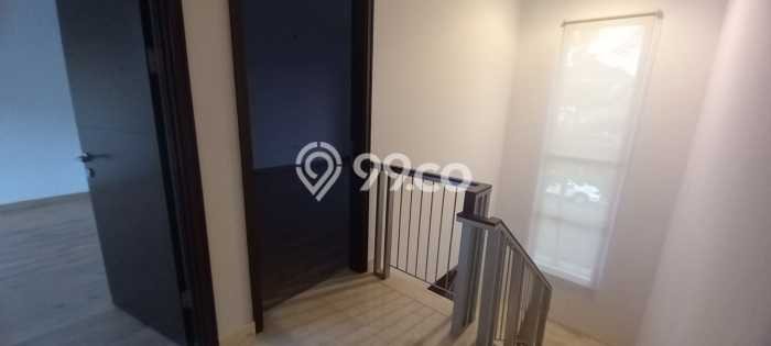 Rumah Lokasi Strategis di Golf Island, Jakarta Utara, LT 120m² Bangunan 163m² Rumah Lokasi Strategis di Golf Island, Jakarta Utara, LT 120m² Bangunan 163m²