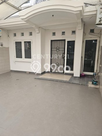 Siap Huni Rumah Mewah 4 Kamar di Kelapa Gading Dekat ke Mana Saja Siap Huni Rumah Mewah 4 Kamar di Kelapa Gading Dekat ke Mana Saja