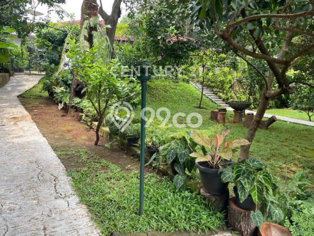 Rumah Mewah LB 260m2 Siap Pakai Desain Elegan di Lenteng Agung, Jakarta Selatan Rumah Mewah LB 260m2 Siap Pakai Desain Elegan di Lenteng Agung, Jakarta Selatan