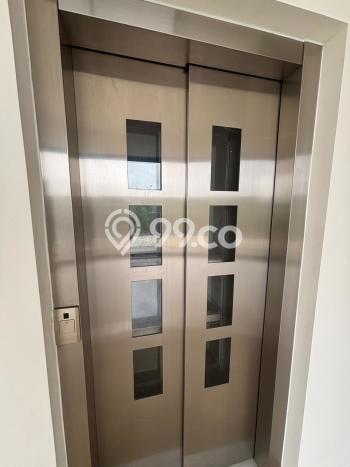 Hunian Elit LB 445m2 Siap Pakai Desain Elegan di BSD City, Tangerang Hunian Elit LB 445m2 Siap Pakai Desain Elegan di BSD City, Tangerang