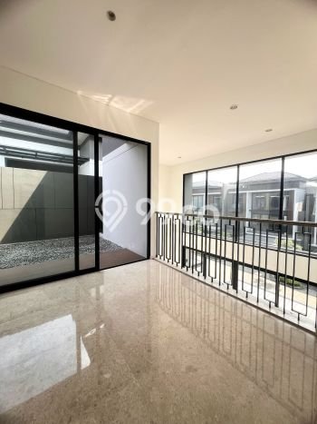 Dijual Rumah Mewah Megah Dengan View Cantik di BSD City, Tangerang Dijual Rumah Mewah Megah Dengan View Cantik di BSD City, Tangerang