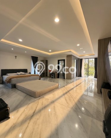 Rumah Luxury Modern Siap Huni di BSD Tangerang Rumah Luxury Modern Siap Huni di BSD Tangerang
