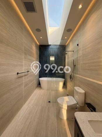 Rumah Luxury Modern Siap Huni di BSD City Tangerang Rumah Luxury Modern Siap Huni di BSD City Tangerang