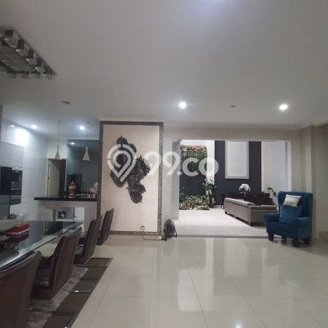 Hunian Elit LB 300m2 Siap Huni Desain Elegan di Gading Serpong, Tangerang Hunian Elit LB 300m2 Siap Huni Desain Elegan di Gading Serpong, Tangerang