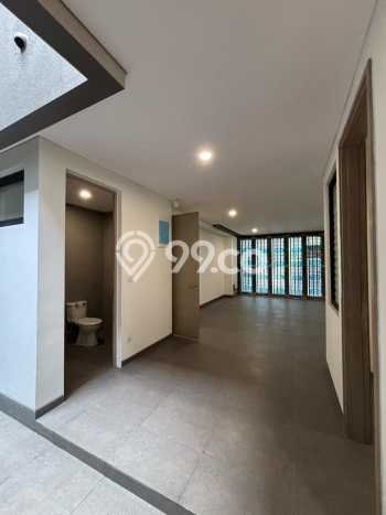 Ready to Use! Premium House LT 276m2 Desain Modern di BSD City Ready to Use! Premium House LT 276m2 Desain Modern di BSD City