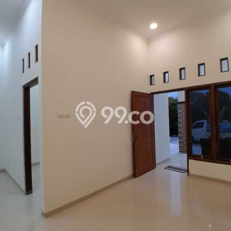 Rumah Strategis Modern Lb 110m2 di Candisari, Semarang Rumah Strategis Modern Lb 110m2 di Candisari, Semarang