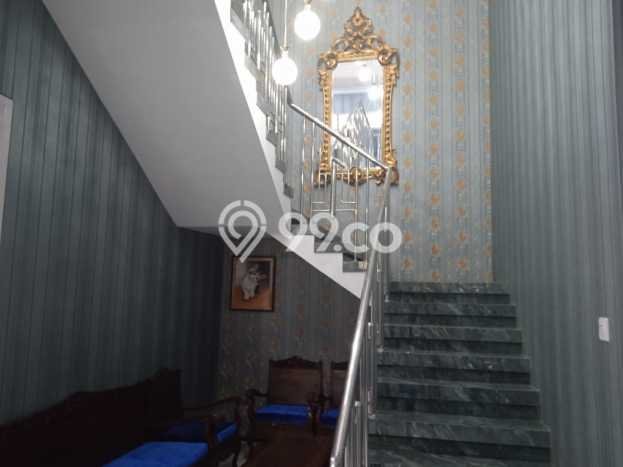 Rumah Elit Modern Siap Huni di Srondol Semarang Rumah Elit Modern Siap Huni di Srondol Semarang