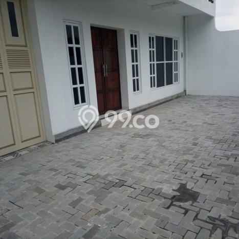 For Sale Hunian Rumah Terawat 5 Kamar di Karanganyar, Surakarta For Sale Hunian Rumah Terawat 5 Kamar di Karanganyar, Surakarta