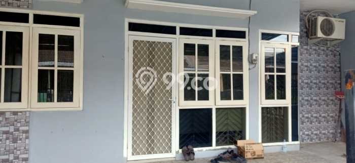 Rumah Luas Asri 3 KT Siap Huni di Puri Anjasmoro Semarang Rumah Luas Asri 3 KT Siap Huni di Puri Anjasmoro Semarang