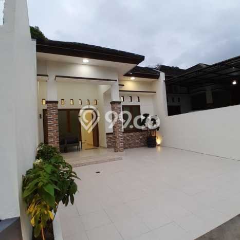 Rumah Strategis Modern Lb 110m2 di Candisari, Semarang Rumah Strategis Modern Lb 110m2 di Candisari, Semarang