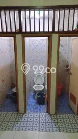 Kost Dijual Lokasi Kemayoran, Jakarta Pusat, Spesifikasi 10 Kamar Tidur dan Luas 150m2 Kost Dijual Lokasi Kemayoran, Jakarta Pusat, Spesifikasi 10 Kamar Tidur dan Luas 150m2