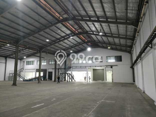 Unit Gudang Disewakan di Cikarang di Area Ramai & Strategis Unit Gudang Disewakan di Cikarang di Area Ramai & Strategis