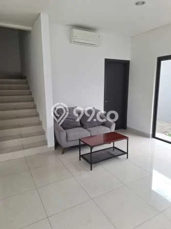 Disewakan Rumah Konsep Modern di Cakung Jakarta Timur dengan 5 Kamar Disewakan Rumah Konsep Modern di Cakung Jakarta Timur dengan 5 Kamar