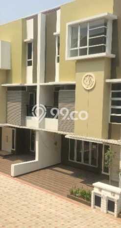 Rumah di Kelapa Gading, Akses ke Sekolah, LT 104m2m² Rumah di Kelapa Gading, Akses ke Sekolah, LT 104m2m²