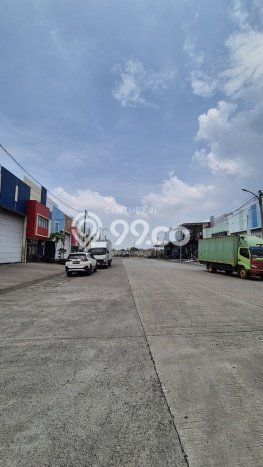 KAWASAN BISNIS! Gudang di Jatinegara, Luas 472m2m², Area Premium KAWASAN BISNIS! Gudang di Jatinegara, Luas 472m2m², Area Premium