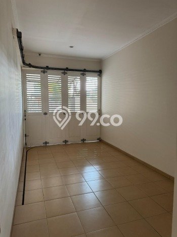 Lokasi strategis! Rumah siap huni dikontrakkan di Cakung LB 181m2 Lokasi strategis! Rumah siap huni dikontrakkan di Cakung LB 181m2
