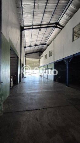 KAWASAN BISNIS! Gudang di Jatinegara, Luas 472m2m², Area Premium KAWASAN BISNIS! Gudang di Jatinegara, Luas 472m2m², Area Premium