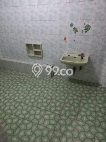Kost Dijual Lokasi Kemayoran, Jakarta Pusat, Spesifikasi 10 Kamar Tidur dan Luas 150m2 Kost Dijual Lokasi Kemayoran, Jakarta Pusat, Spesifikasi 10 Kamar Tidur dan Luas 150m2