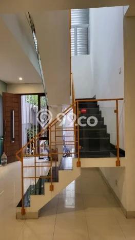 Disewakan Rumah Konsep Minimalis di Cilandak Jakarta Selatan dengan 3 KT Disewakan Rumah Konsep Minimalis di Cilandak Jakarta Selatan dengan 3 KT
