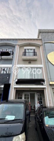 Ruko Dijual di Prime Area Jakarta Selatan Luas 250m2 Ruko Dijual di Prime Area Jakarta Selatan Luas 250m2