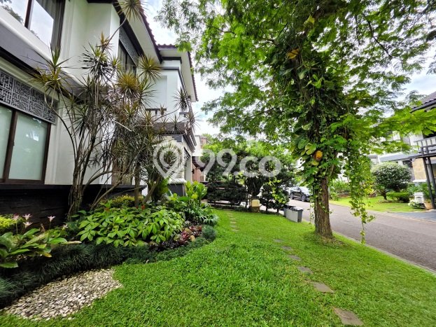 For Sale Rumah Elit Exclusive di BSD, Tangerang Selatan For Sale Rumah Elit Exclusive di BSD, Tangerang Selatan