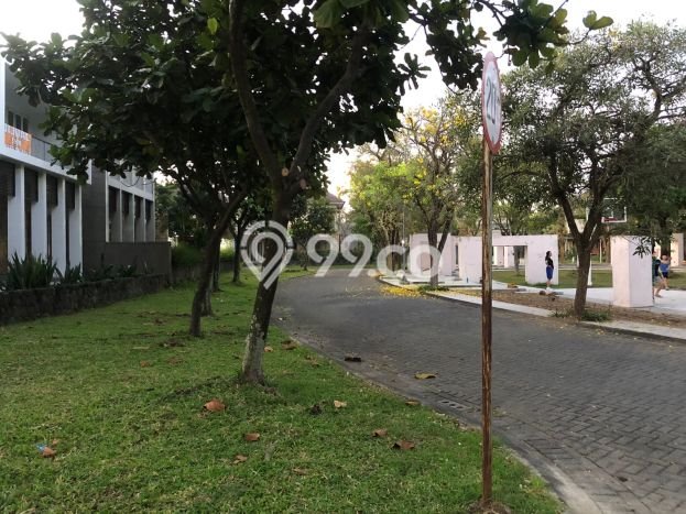 Dijual Rumah Mewah Megah Dengan View Cantik di Citraland, Surabaya Dijual Rumah Mewah Megah Dengan View Cantik di Citraland, Surabaya