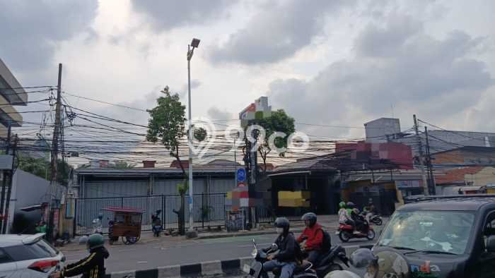 Unit Ruko Disewakan di Cawang di Area Ramai & Strategis Unit Ruko Disewakan di Cawang di Area Ramai & Strategis