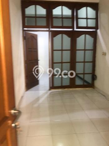 Rumah Modern 4 KT di Rawamangun Jakarta Timur Semi Furnished Rumah Modern 4 KT di Rawamangun Jakarta Timur Semi Furnished