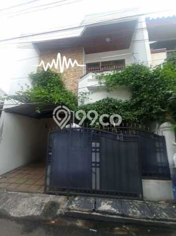 Dijual Rumah 3 Kamar Lokasi Strategis Nyaman dan Strategis di Duren Sawit Dijual Rumah 3 Kamar Lokasi Strategis Nyaman dan Strategis di Duren Sawit