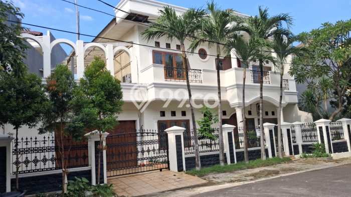 Disewakan Hunian Konsep Modern di Duren Sawit Jakarta Timur dengan 5 KT Disewakan Hunian Konsep Modern di Duren Sawit Jakarta Timur dengan 5 KT