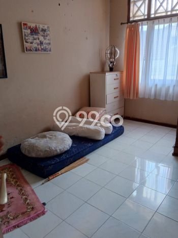 Rumah di Rawamangun, Akses ke Tol, 4 KM, LT 135m² Bangunan 200m² Rumah di Rawamangun, Akses ke Tol, 4 KM, LT 135m² Bangunan 200m²