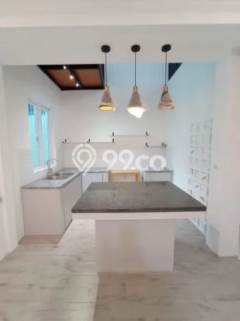 Disewakan Rumah Harga Terjangkau di Rawamangun Jakarta Timur dengan 4 Kamar Tidur Disewakan Rumah Harga Terjangkau di Rawamangun Jakarta Timur dengan 4 Kamar Tidur