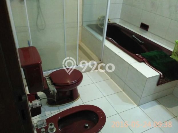 Rumah sewa siap pakai 5 Kamar Tidur di Pulomas, Jakarta Timur Rumah sewa siap pakai 5 Kamar Tidur di Pulomas, Jakarta Timur
