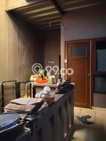 Rumah Sewa Jakarta Timur LT 200m2 LB 250m2 Area Kayu Putih Rumah Sewa Jakarta Timur LT 200m2 LB 250m2 Area Kayu Putih