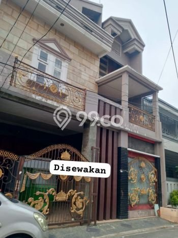 Sewa Rumah Harga Terjangkau di Rawamangun Jakarta Timur Punya 5 Kamar Tidur Sewa Rumah Harga Terjangkau di Rawamangun Jakarta Timur Punya 5 Kamar Tidur